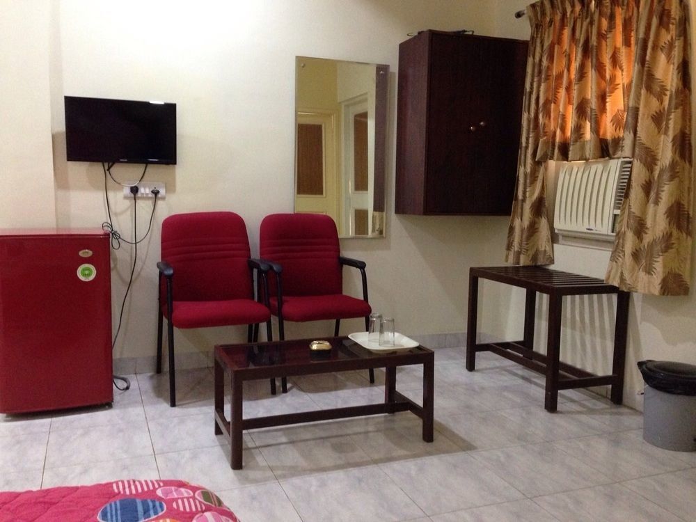 โอโย 47526 โฮเต็ล หิมาลัย เรซิเดนซี Hotel เชนไน ภายนอก รูปภาพ